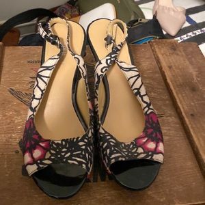 Flower print heels